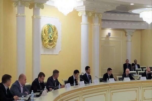 Дегтярев в Костанае1.jpg Дегтярев в Костанае1.jpg